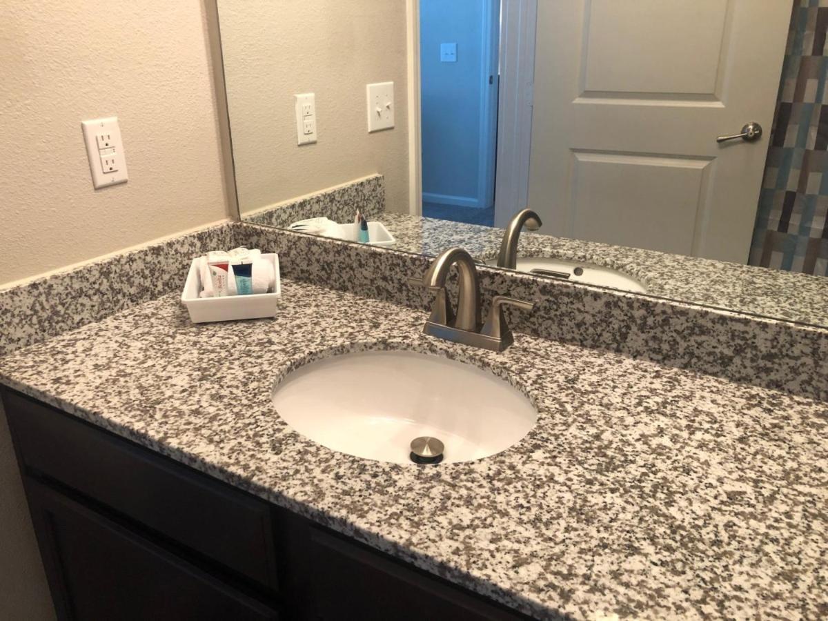 Spacious Furnished Resort Style Apartments Tomball Værelse billede