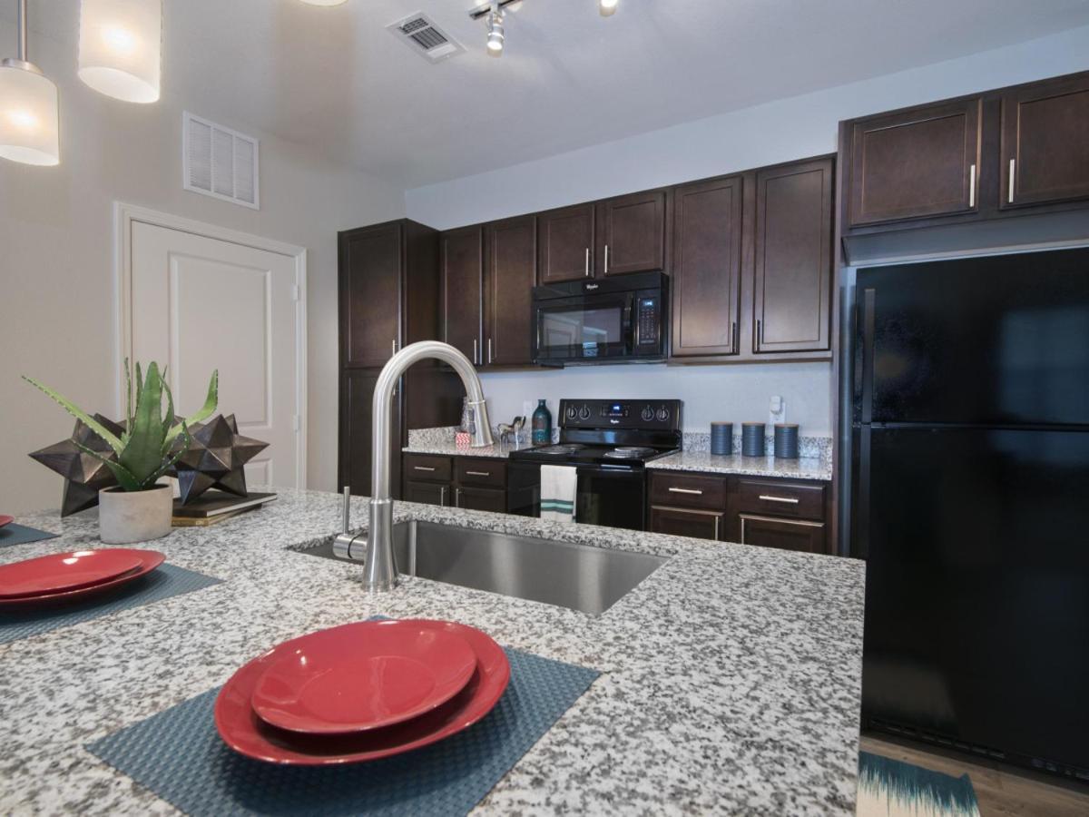 Spacious Furnished Resort Style Apartments Tomball Værelse billede